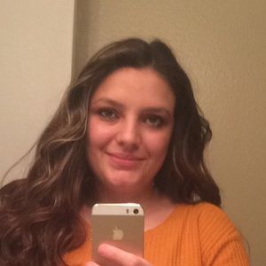 Meet your Posher, Alejandra